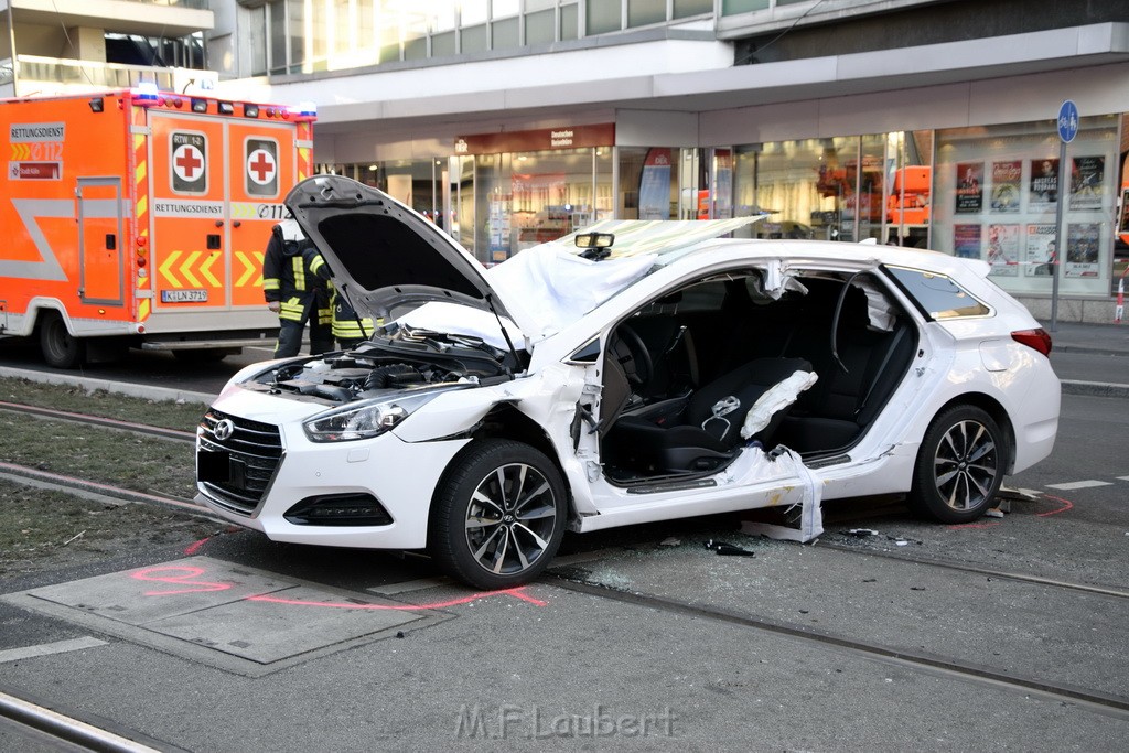 VU PKW Strab Koeln Mitte Pipinenstr Hohestr P101.JPG - Miklos Laubert